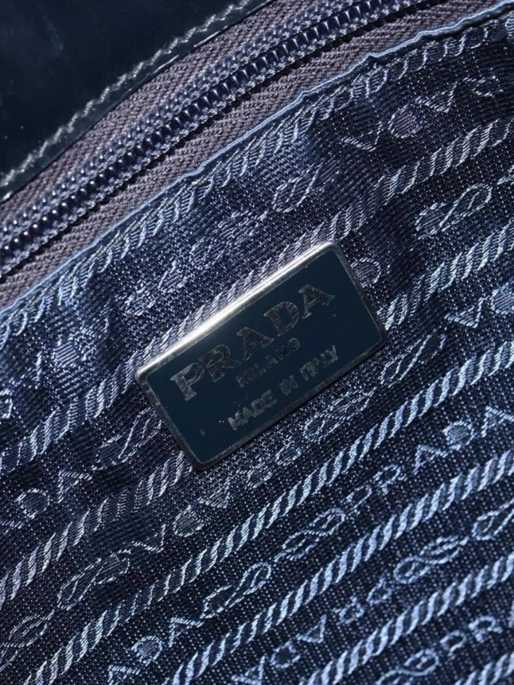 PRADA Hand Bag Enamel Black Silver Auth 160525 - Picture 10 of 16